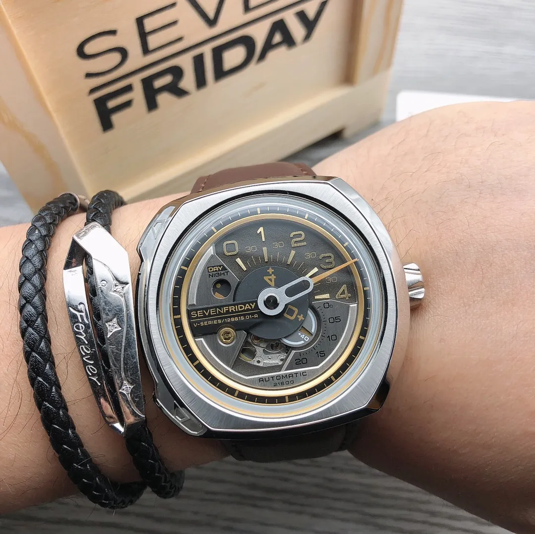 【Tmall Authentic Product】💰1720! Seven Friday 🎮Novel design, using a disc instead of an hour hand, well-proportioned Model: SF-V2/01 With true NFC Size: 47*13mm 🎮Movement: Japanese Citizen Miyota82S7 mechanical movement with 24-hour indicator dial, clear day and night display